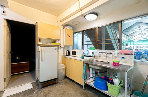 Embassy District House | 33 SALADAENG