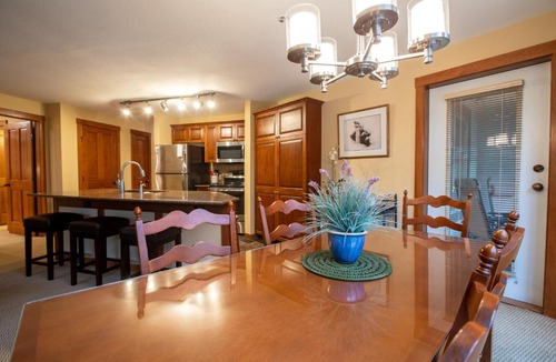 Salt Lake Mountain Resorts Apartment | 3305 - Two Bedroom Deluxe Powderhorn Lodge