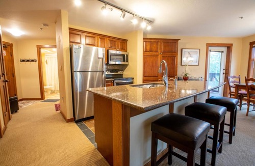 Salt Lake Mountain Resorts Apartment | 3305 - Two Bedroom Deluxe Powderhorn Lodge