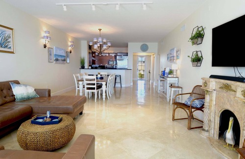 Rock Harbor Condo | 333 Mariners Club - 3 bedroom condo with panoramic ocean views