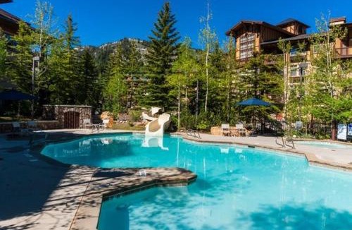 Snowbird Apartment | 3419B - Double Queen Standard Powderhorn Lodge suite