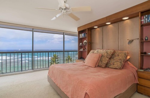 Diamond Head - Kapahulu - St. Louis Condo | 35% Discount Book Now-Danno's Hawaii Five-O Condo, Diamond Head, Full Ocean View