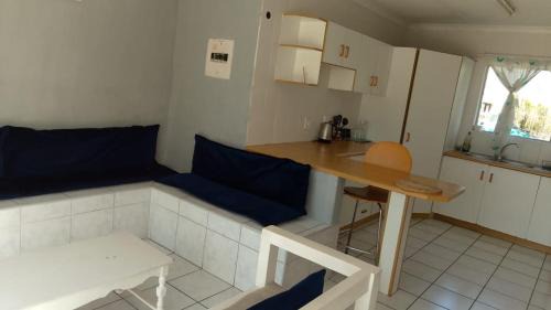 Pixley ka Seme Apartment | 35 Pearce