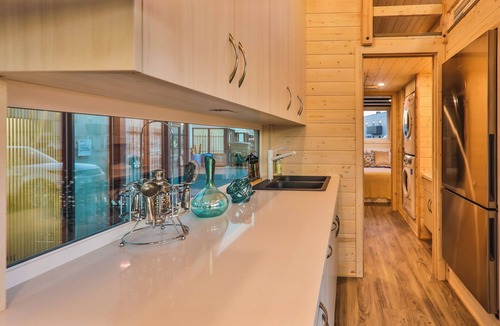 Halfmoon Bay House | 35 ‘ Tiny House RV pet friendly