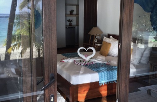 Manoc-Manoc Hotel | 357 Boracay