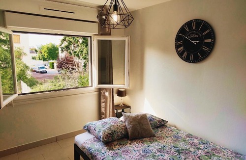 Melun Apartment | 36 Dajot Studio Apartment - 25