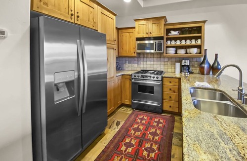 Kimball Junction Condo | 36 Newpark cozy creekside stay Canyons Village