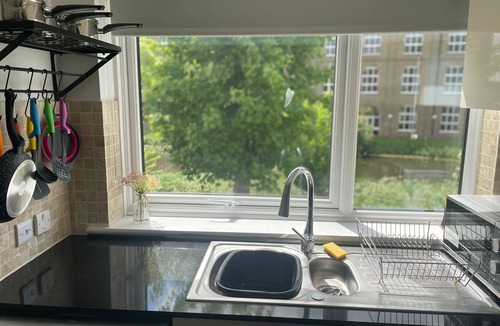 Heybridge Apartment | 360 Serviced Accommodations - Canal Side Retreat - 2 Bedroom Apartment