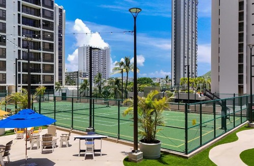 Waikiki Apartment | 36Fl with Ocean View, Mins to Waikiki Beach, Parking