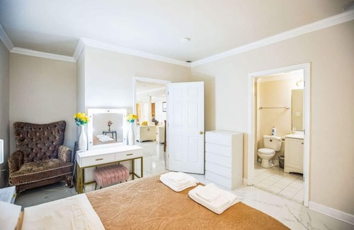 Fairland House | 372a) Cozy Lower-level Retreat 3 Rooms+pool Table