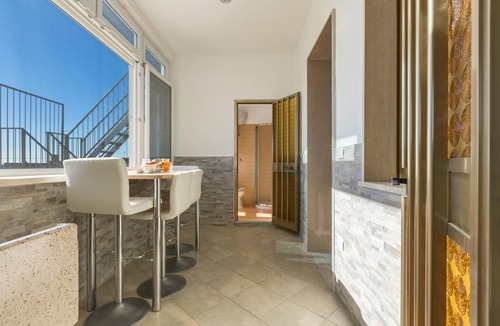 Specchiarica Apartment | 3777 Appartamento Space Family by Barbarhouse