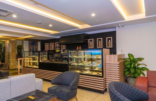 Cumhuriyet Hotel | 38 Hotel