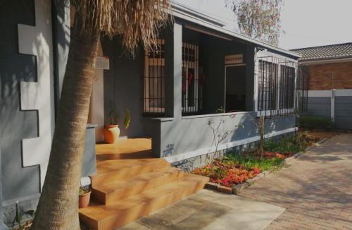 Sunnyside House | 39 Maple