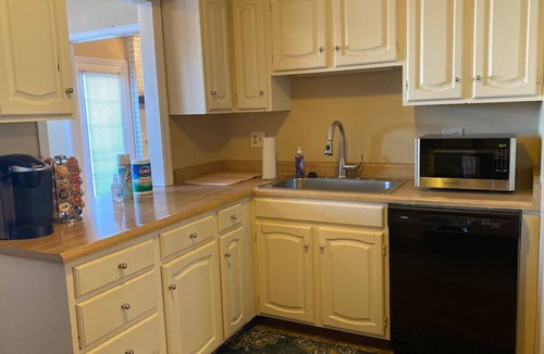 Englewood House | 3933 S Valley Brook Drive · ✪ Ed's Englewood well furnished home ✪