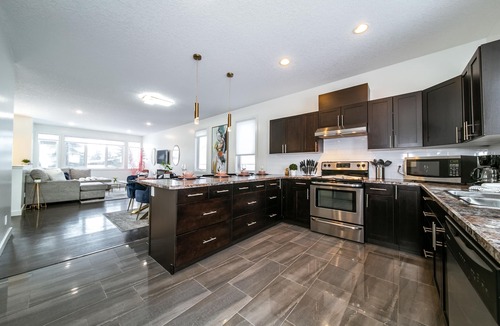 Jasper Place House | 3B Executive Home - All King Beds - Fireplace - Netflix