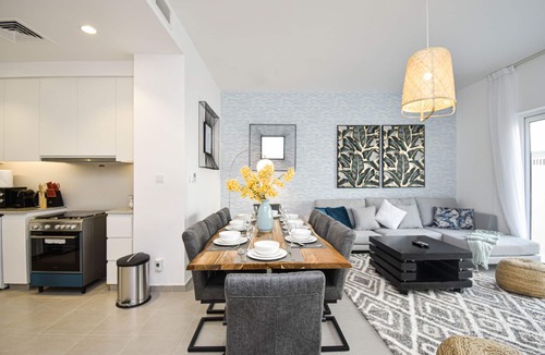 Dubai Apartment | 3B-Urbana 1-37-G04