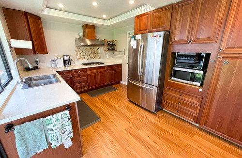 Santa Ana Heights House | 3b2.5b Spacious, peaceful, bright home next to UC-Irvine