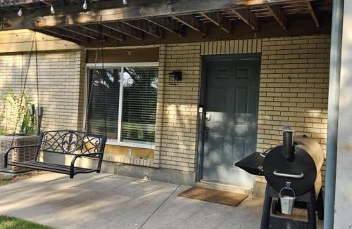 Farmington Apartment | 3Bd - King - Breakfast - Lagoon - SUPs - Washer Dryer - Sleeps 11