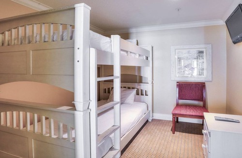 Destin Hotel | 3BDPlus/Destin Emerald Grande - Family Friendly!
