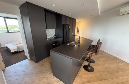 Coombs Apartment | 3BDR Waterfall Apartment WIFI Parking