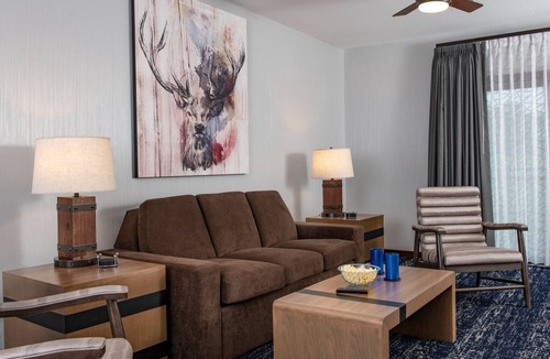 Lake Delton Resort | 3Bed/2Bath - Luxurious Wisconsin Dells Retreat! Access to Wilderness Territory!