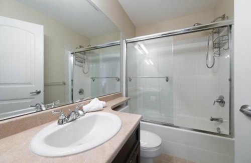 Surrey House | 3BR 2BA Surrey Home | Quiet & Convenient