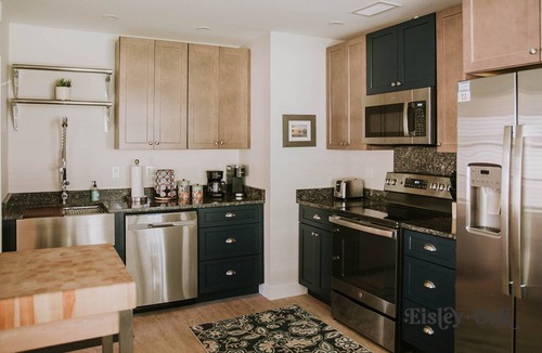 Ocean Springs House | 3BR/2BA w/GOLF CART! Close to Beach & Downtown Ocean Springs! Southern Exposure