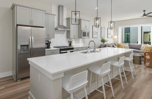 Chattanooga Villa | 3BR, 3BA Southside Chatt Townhouse!