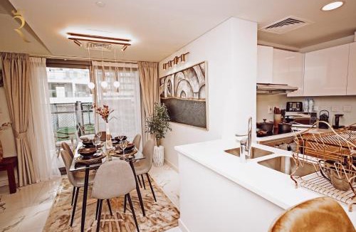 Al Raha Beach Apartment | 3BR Al Raha Haven - Chic Coastal Escape