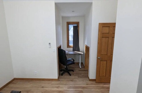 Cottage Lake Bed & Breakfast | 3BR Castle Guest House 1 King 2 Queens 1 sofa bed woods WiFi AC in Woodinville.