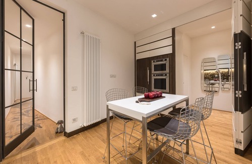 Oltrarno Apartment | 3BR Deluxe Palazzo Complimentary Wine Premier Location Pitti Palace View