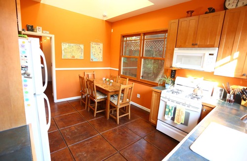 Poets Corner House | 3BR Hidden Garden Retreat Berkeley Poet's Corner