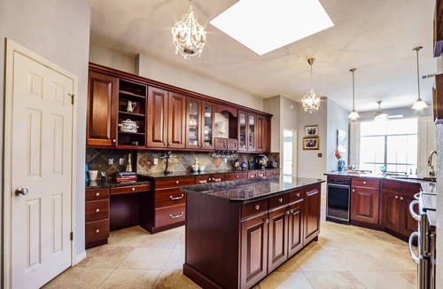 Riverplace House | 3BR home w/private pool + 3 mins 2 Riverplace