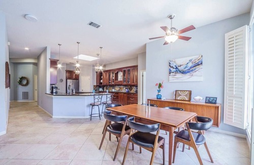Riverplace House | 3BR home w/private pool + 3 mins 2 Riverplace