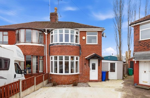 Manchester House | 3BR near Co-op Live Etihad Long Short stays welcome Parking
