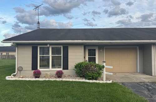Versailles House | 3BR Near Versailles, Friendship, and Madison