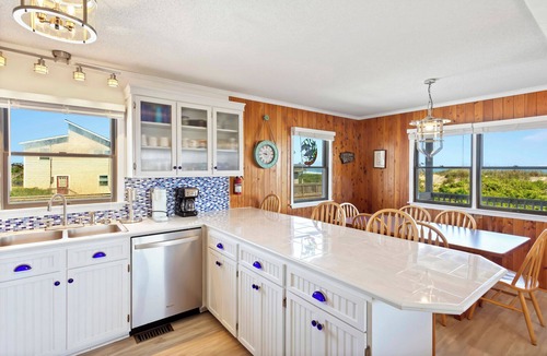 South Nags Head House | 3br Oceanfront Duplex, views, sunrise!