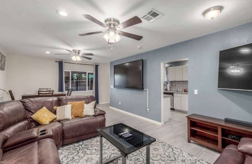 Encanto House | 3BR Phoenix Home with Game Table, BBQ & Parking