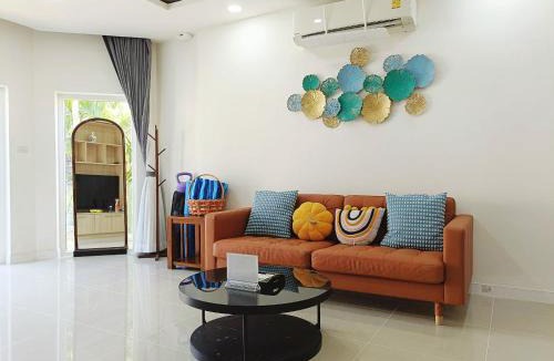 Pratumnak Hill Villa | 3BR Pool Villa Beach Access Patumnak Hill