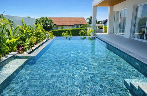 Choeng Mon House | 3BR Pool Villa with Rooftop Sea Views Near the Beach