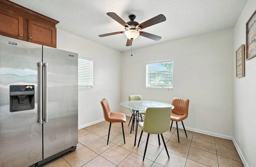 Baldwin House | 3BR Retreat w/Backyard & Full Kitchen