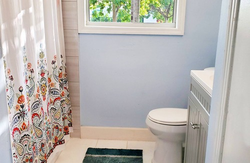 Southside House | 3BR Spacious Beach House★ Oasis Retreat & Gardens