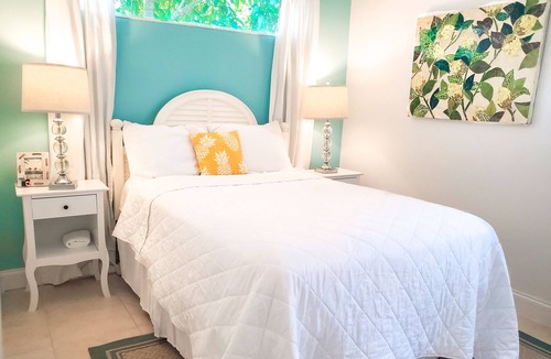 Southside House | 3BR Spacious Beach House★ Oasis Retreat & Gardens