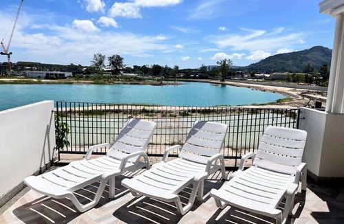 Laguna Villa | 3BR Townhouse with Jacuzzi & Lake View |CapitalPro