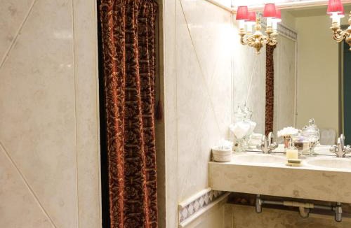 Mytilene Villa | 3BR Venetian-style Villa in Mytilene City Centre