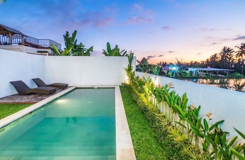 Pejeng Kawan Villa | 3BR Villa, Modern Tropical Escape w/Pool Ubud Area
