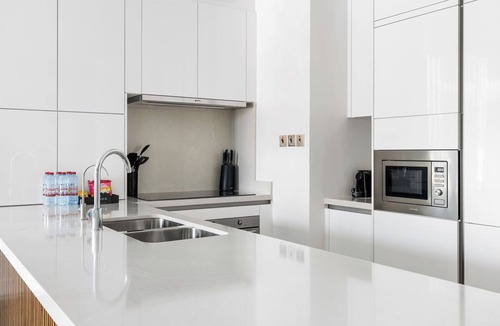 Al Safa Apartment | 3BR with Burj Khalifa and Canal View