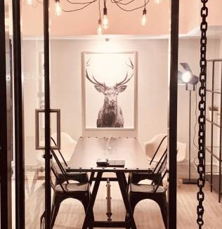 Khlong Toei Nuea Hostel | 3Howw Hostel @ Sukhumvit 21
