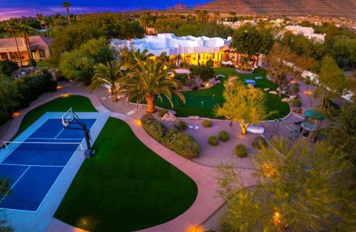 Cactus Acres Villa | 3MillionLuxWaterSlide GetawayPickleBallGolf