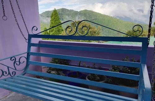 Darjeeling House | 3min walk from batasia ecopark were you can adopt the pace of nature betten cit